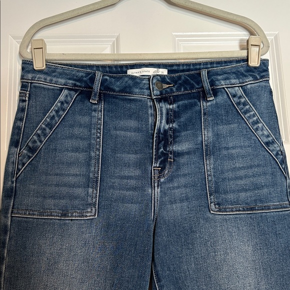 Altar'd State Cropped Bootcut Distressed Hem Jean Women's Size 12 / 31 - Picture 2 of 6